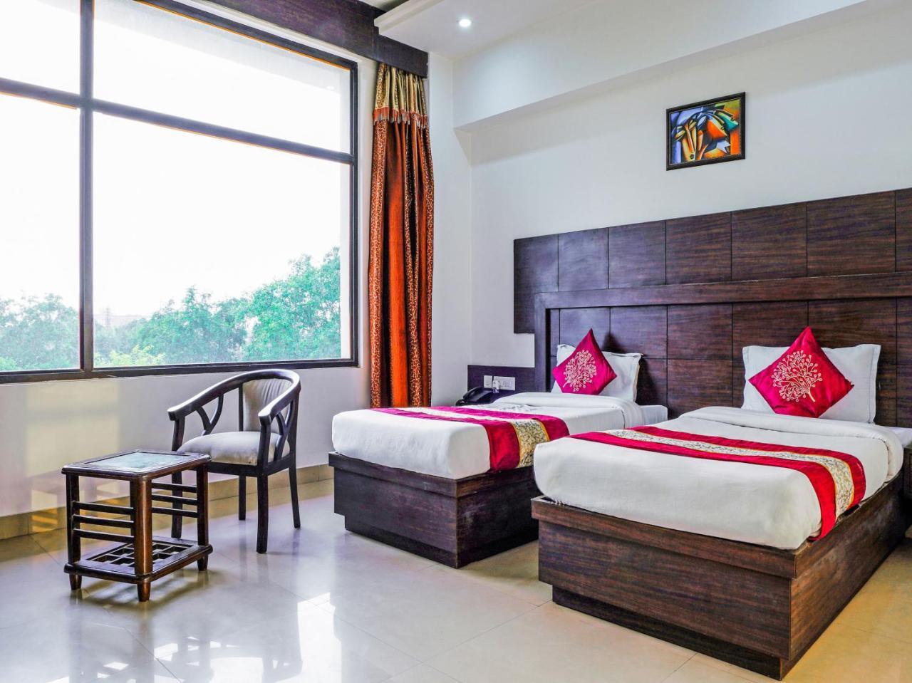 Madhu Resort Agra  Exterior photo