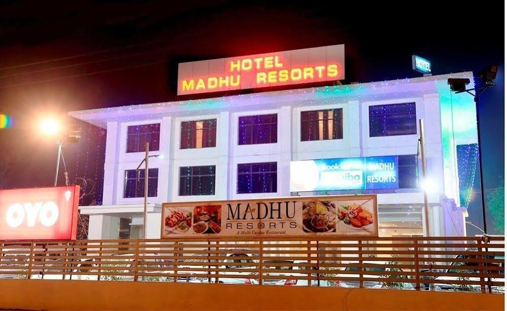 Madhu Resort Agra  Exterior photo